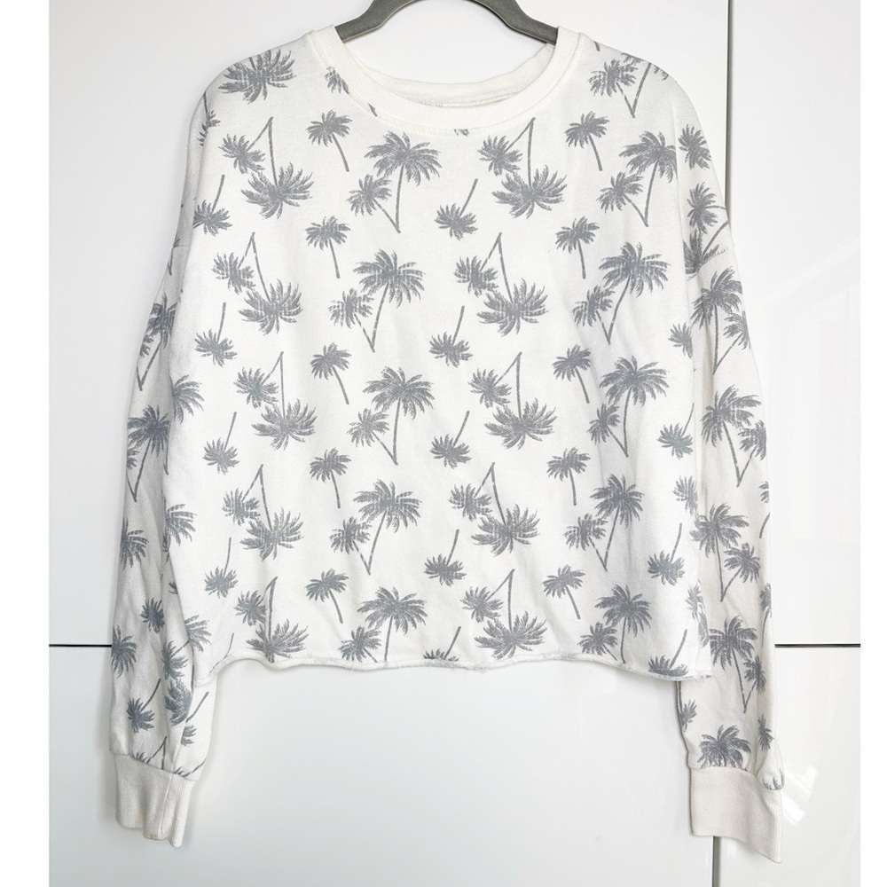Zoe + Liv women’s cropped palm tree sweatshirt SZ medium cream gray roll hem